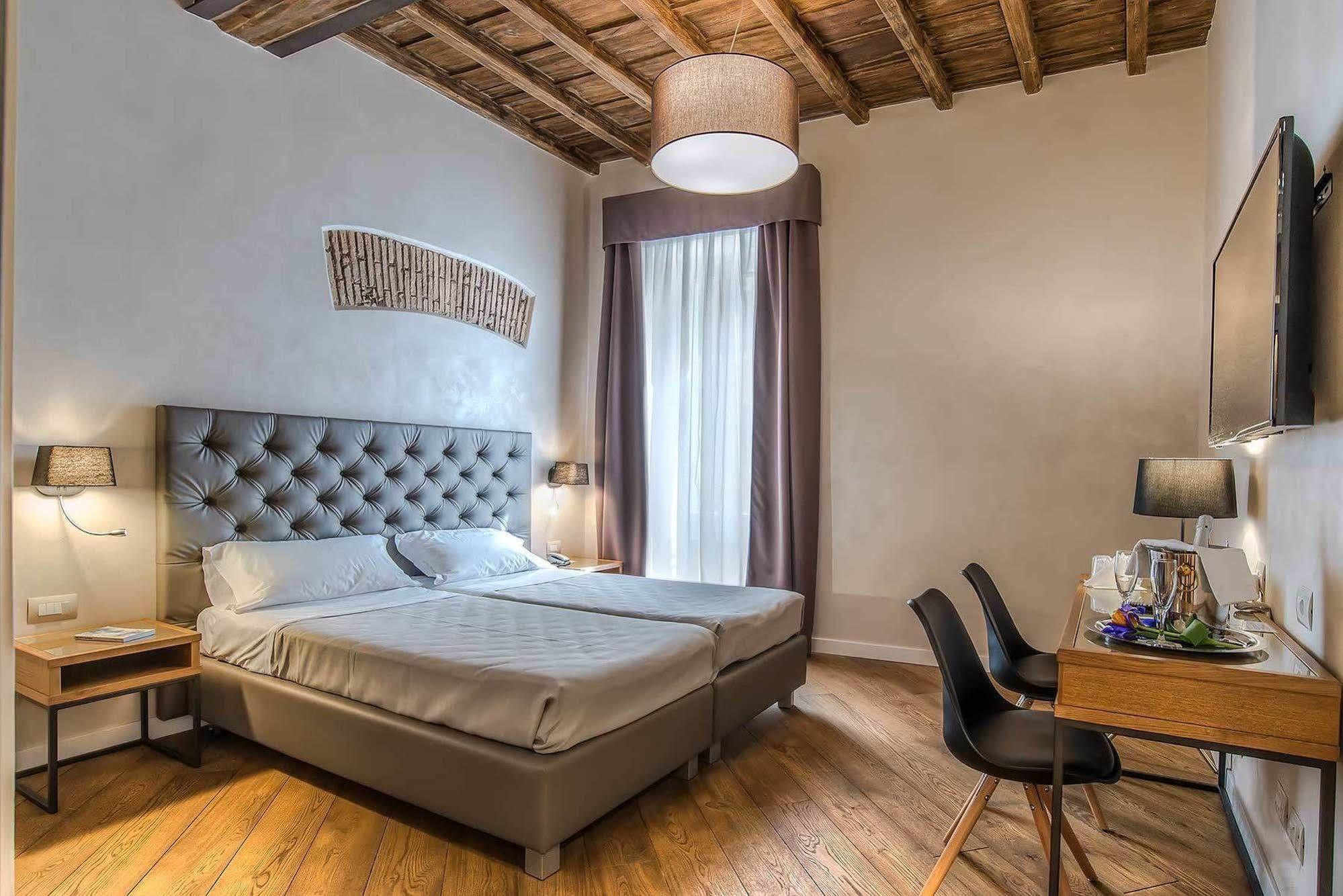 Elite Hotel 3*